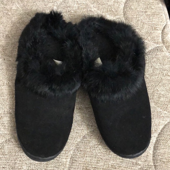 COASTERS Shoes - COASTERS HOME SHOES SIZE 8